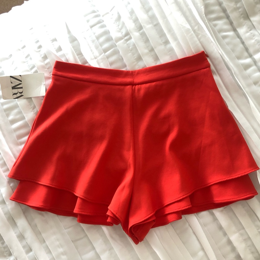 Never Worn Zara Orange/Red Ruffle Shorts